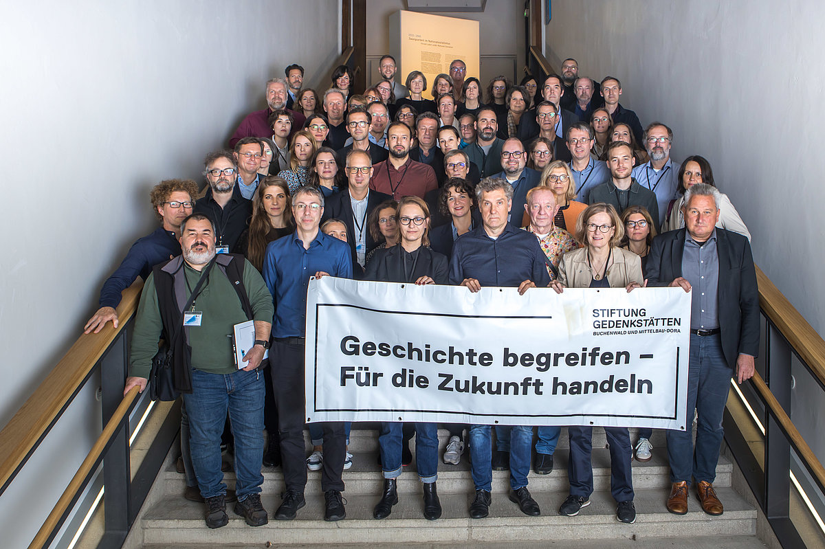 Foto der Konferenz: Gruppenbild der Teilnehmenden